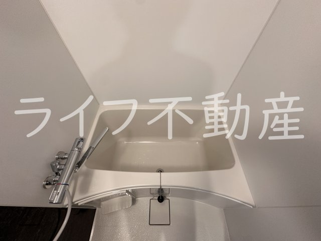 S-RESIDENCE小阪azureの浴室