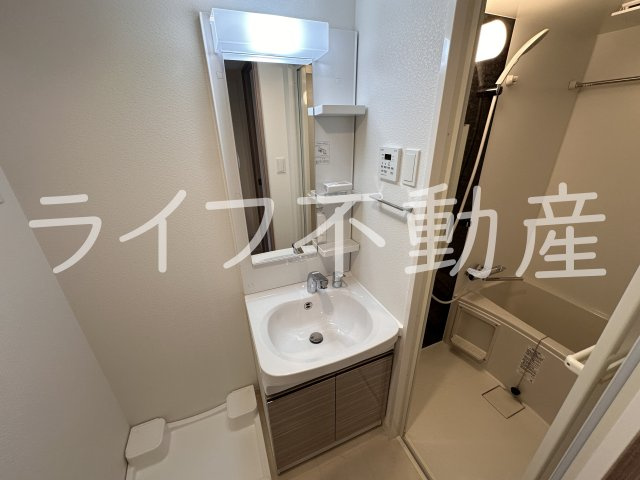 S-RESIDENCE小阪azureの洗面所