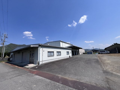 【外観】 | 西脇市黒田庄町津万井　工場倉庫