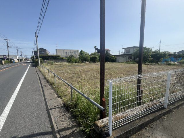 太田市新田木崎町　売土地の前面道路含む現地写真
