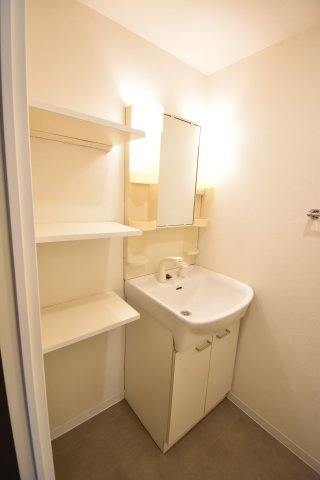 フロンティアタワー九条Ⅲの洗面所