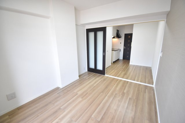 フロンティアタワー九条Ⅲの寝室