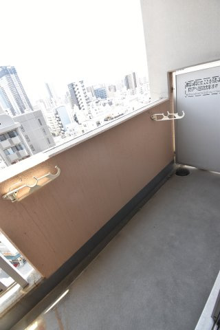 フロンティアタワー九条Ⅲのバルコニー