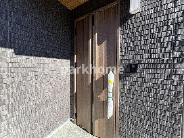 土佐市高岡町乙（西）新築住宅の玄関|ゆったりとした玄関です