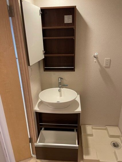 リブリ・袖ヶ浦 の独立洗面台