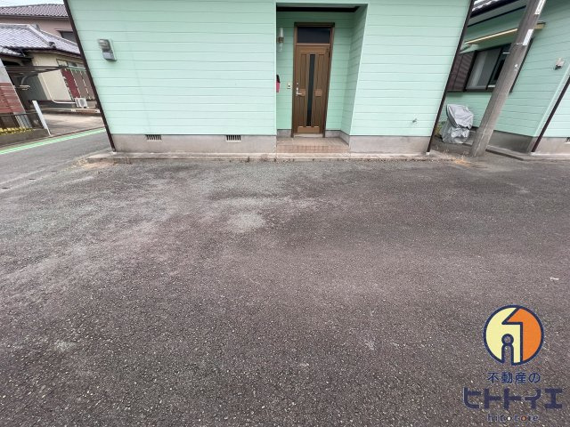 城崎新戸建の駐車場|駐車場があるので、車を買う予定の方も安心です