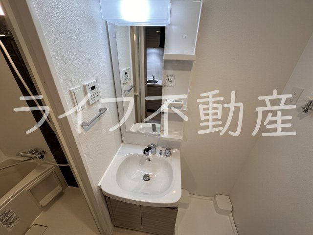 S-RESIDENCE小阪azureの洗面所
