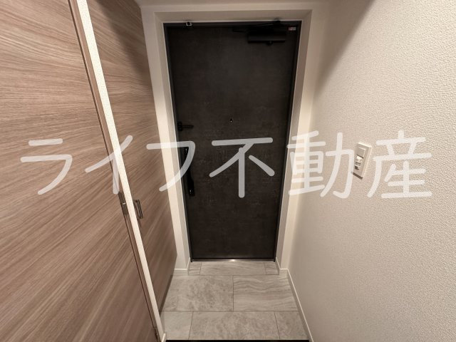 S-RESIDENCE小阪azureの玄関