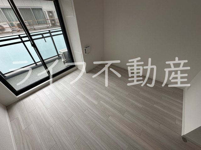 S-RESIDENCE小阪azureの居間・リビング