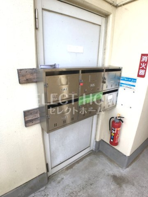 【エントランス】 | ＹＯマンション | 清潔なエントランスです