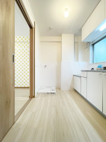 新浜マンションの居間・リビング