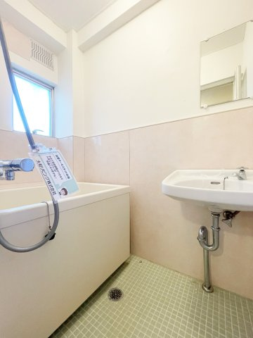 新浜マンションの浴室