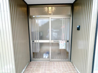 【玄関】 | 周南市桜木２丁目戸建