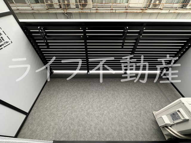 S-RESIDENCE小阪azureのバルコニー