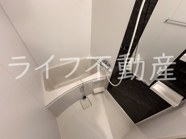 S-RESIDENCE小阪azureの浴室