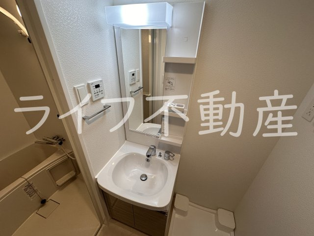 S-RESIDENCE小阪azureの洗面所