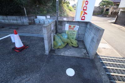 【設備】 | サンシティリーブハイム | 敷地内ゴミ捨場