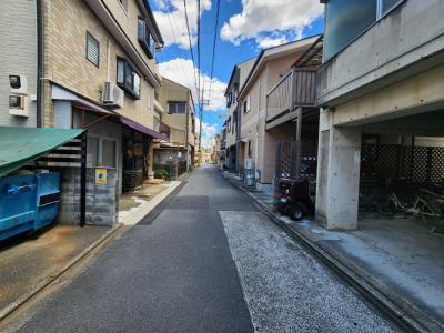 K-WARP（ケイワープ）の地図|前面道路