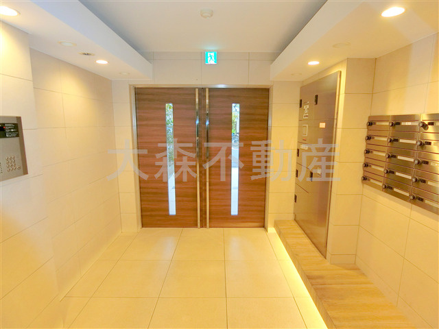 メイクスデザイン平和島のエントランス