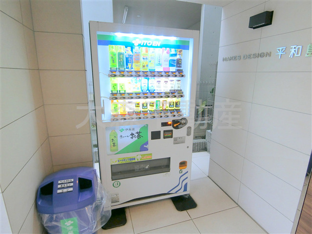 メイクスデザイン平和島のその他共用部分|敷地内に自動販売機！