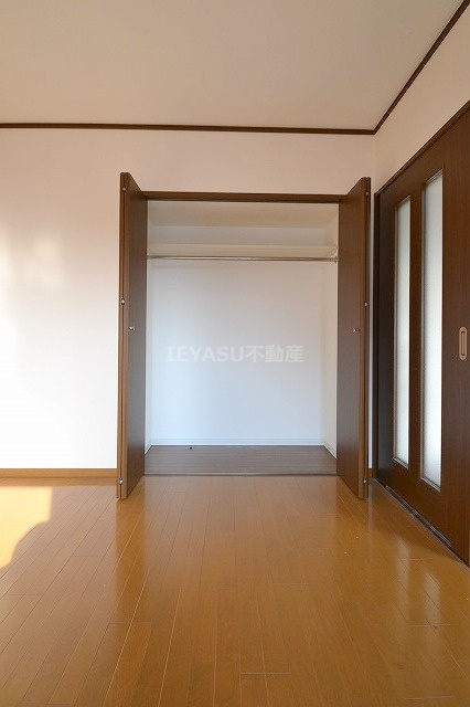 広島市西区己斐西町の賃貸マンションの収納