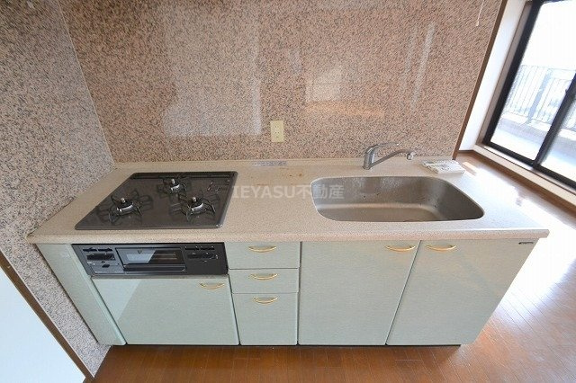 広島市西区己斐西町の賃貸マンションのキッチン
