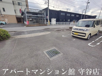 【駐車場】