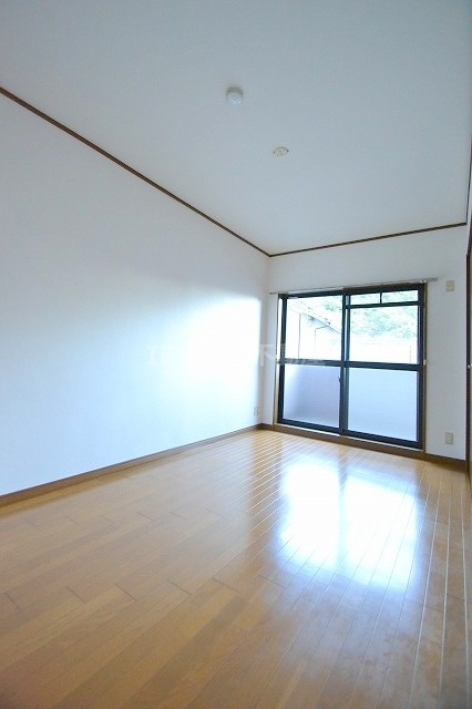 広島市西区己斐上２丁目の賃貸マンションの居間・リビング