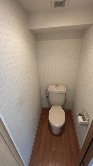 UTレジデンス六甲【弊社管理物件】のトイレ|清潔感のあるトイレです