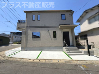 【外観】 | 現地写真。同じ物件を見るなら、プラス不動産販売にお任せ下さい。