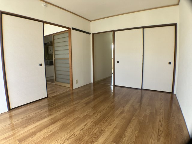 井上コーポの居間・リビング