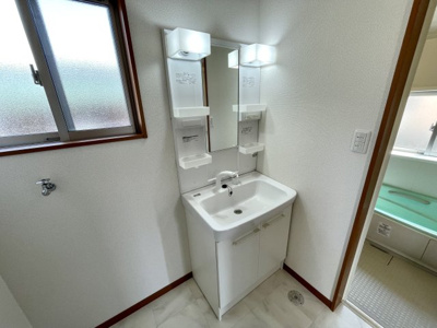 【独立洗面台】 | 中古戸建　米沢市万世町牛森 | 洗面所です♪