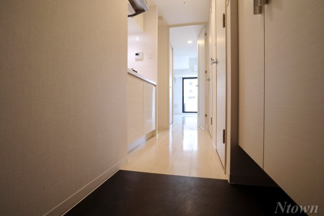 【玄関】 | S-RESIDENCE葵 | 落ち着いた玄関です