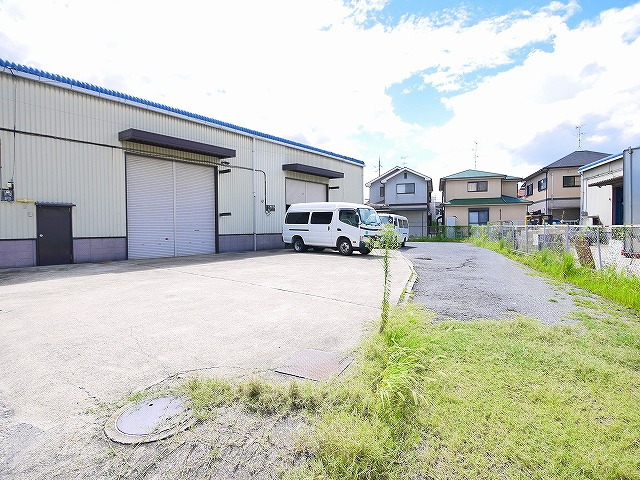 池沢町倉庫Ⅱの駐車場