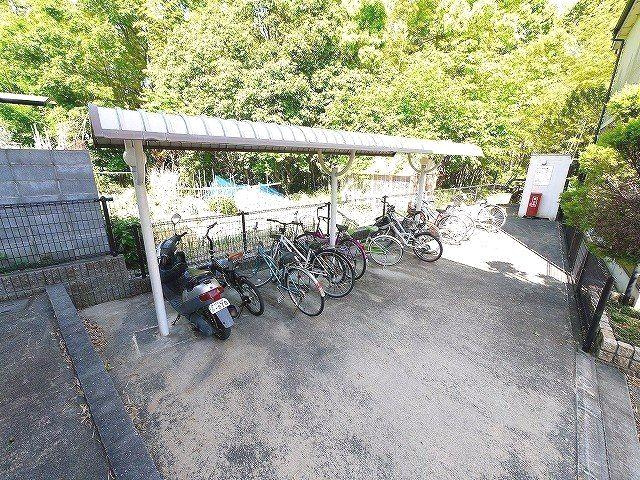 エーデル東山のその他共用部分|駐輪場
