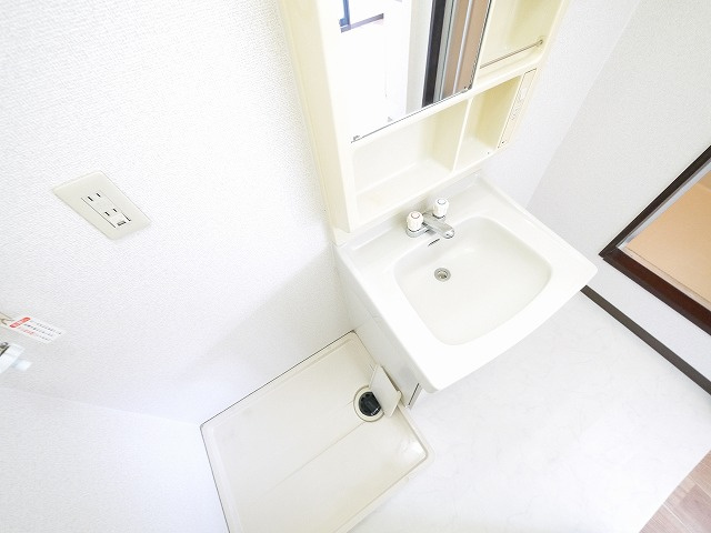 パティオの洗面所|コンパクトで使いやすい洗面所