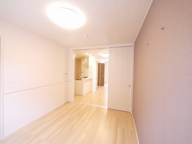 ピーチブロッサムの洋室|使い勝手のいい洋室です