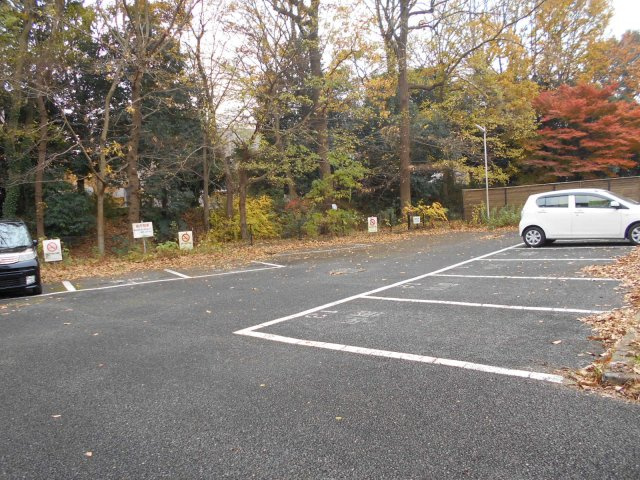 レオパレスソレイユⅢの駐車場|画像5