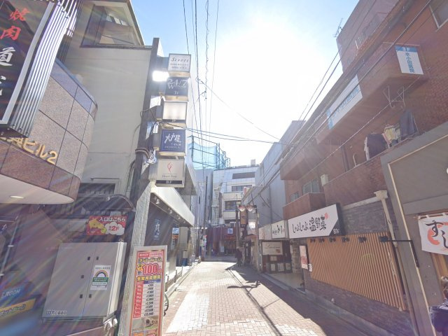 オギタビルの周辺