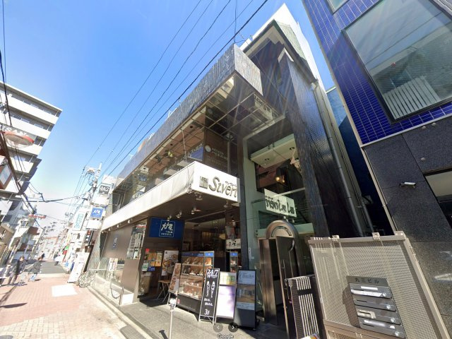 オギタビルの外観