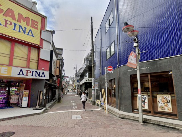 オギタビルの周辺