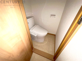 コボリマンション夙川老松台D棟の外観