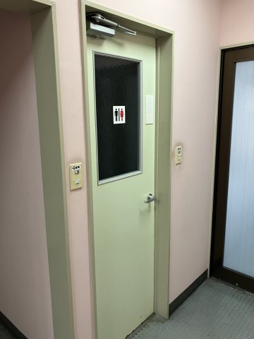 平塚市代官町の店舗事務所