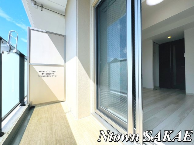 【バルコニー】 | エステムコート名古屋新栄アクシス | 外からの目が気にならないバルコニーで洗濯物が干せます