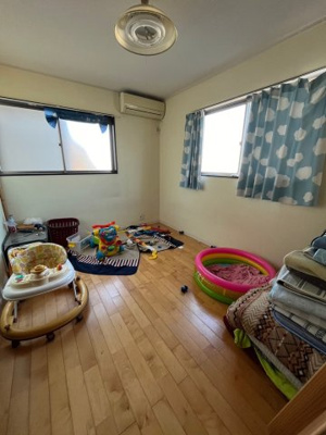 【子供部屋】 | 堺市南区檜尾　太陽光発電　駐車3台可能