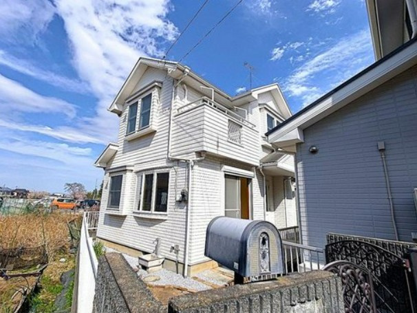 【中古】坂戸市清水町リフォーム中古住宅の外観|リフォーム完了☆
内覧ご希望の方はお気軽にホームラボまで！