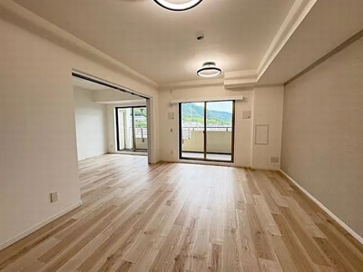 【居間・リビング】 | アーバニス京都山科