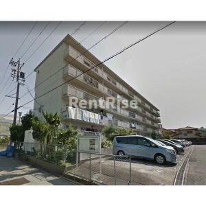 パビリオン桔梗ヶ丘の玄関