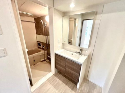 【洗面所】 | ロイヤルステージ雑賀町