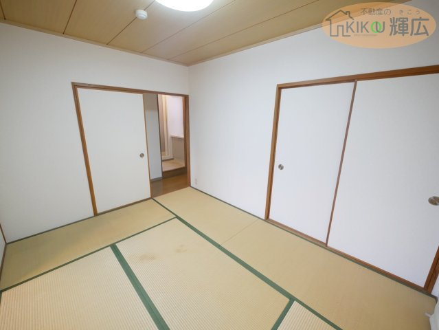 明治グランドヒル二見　2階の寝室